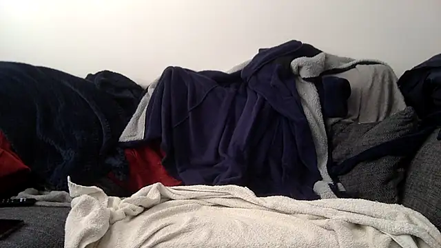 Snapshot of AndyArno2533 chatting on 11-17-25, 01:17 AndyArno2533 online show from 11-17-25, 01:17