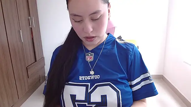 Snapshot of madissooon__ chatting on 11-05-25, 06:19 madissooon online show from 11-05-25, 06:19