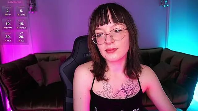 Pixie Peachh online show from 11-12-25, 07:53