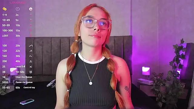 LanaMills  online show from 09-26-25, 05:00