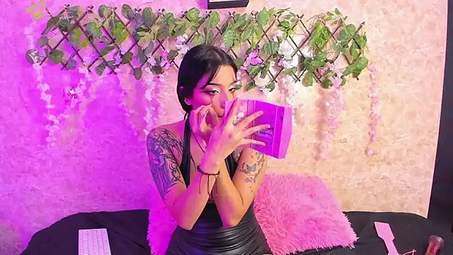 ImEmily444 online show from 10-19-25, 01:28