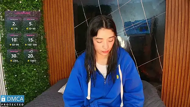 Snapshot of stepha__ chatting on 09-18-25, 11:23 stepha online show from 09-18-25, 11:23