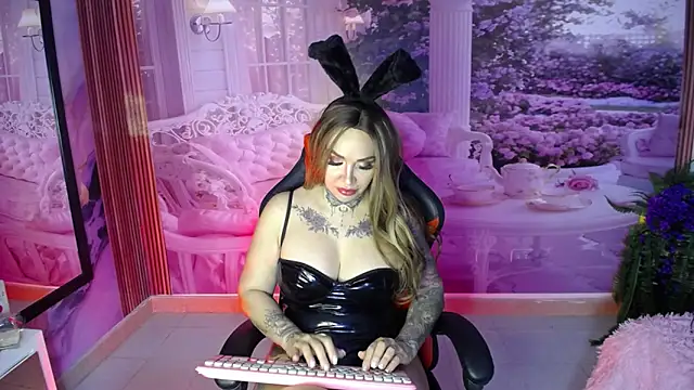 Layla-Watson online show from 10-03-25, 12:13