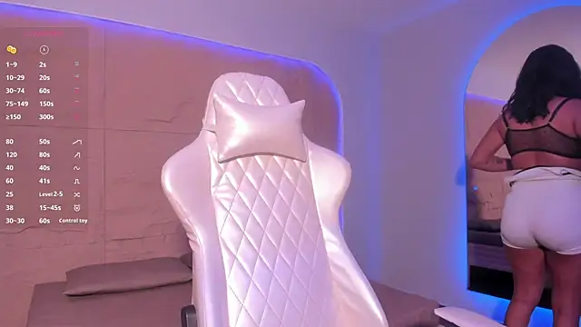 HannahMontgomery online show from 02-08-26, 07:06