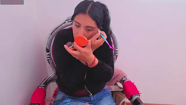 Snapshot of EmilyGala chatting on 09-28-25, 05:40 EmilyGala online show from 09-28-25, 05:40