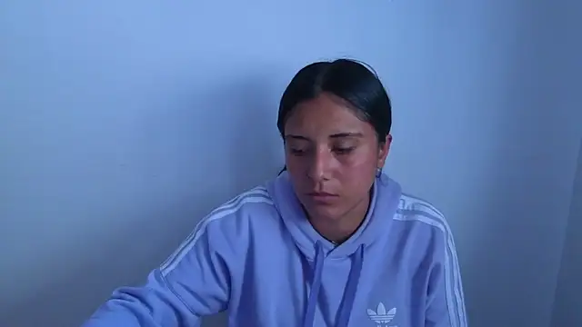 Snapshot of EmilyGala chatting on 10-23-25, 07:45 EmilyGala online show from 10-23-25, 07:45