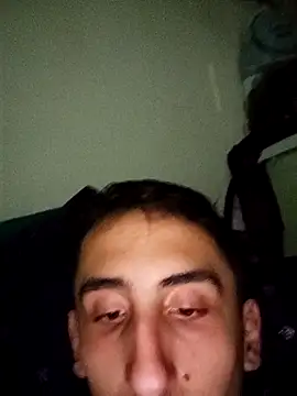 Snapshot of TolgaAkyol_20 chatting on 10-15-25, 10:43 TolgaAkyol 20 online show from 10-15-25, 10:43