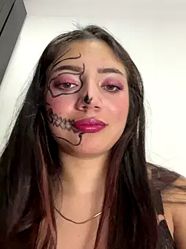 Snapshot of LisaGoddes chatting on 10-30-25, 11:27 LisaGoddes online show from 10-30-25, 11:27