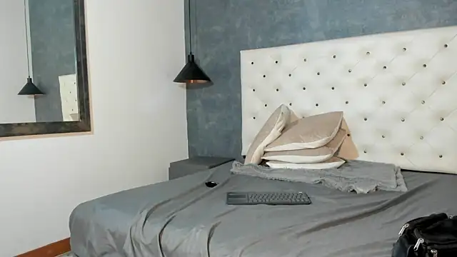 Snapshot of Daddy_Darcks chatting on 10-24-25, 08:27 Daddy Darcks online show from 10-24-25, 08:27