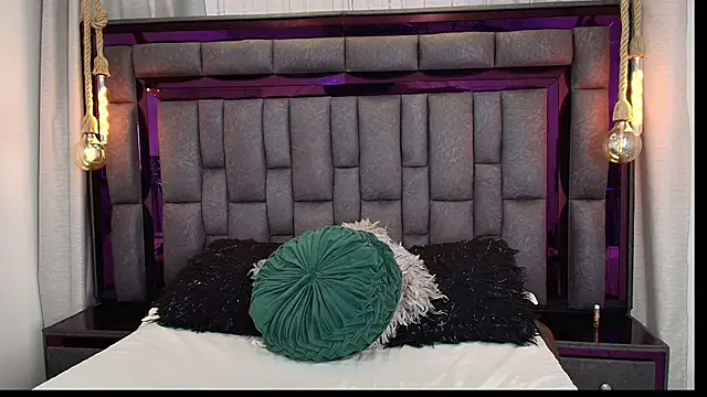 GiorgineTaylor online show from 11-14-25, 11:09