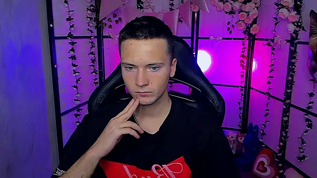 ZackNeal online show from 09-17-25, 05:20