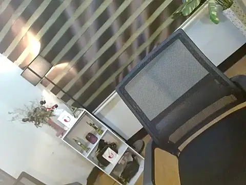 Urlustfull Sainaxxx online show from 04-24-26, 07:22