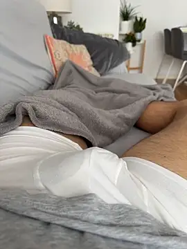 Snapshot of -Styleto chatting on 11-24-25, 11:54 -Styleto online show from 11-24-25, 11:54