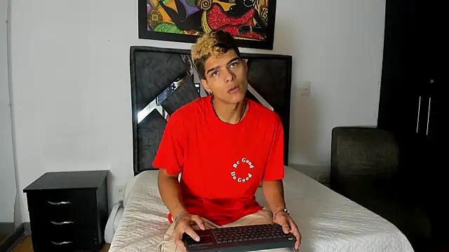 wyatt 3 online show from 10-06-25, 12:13