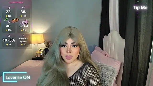 Unforgettable Maria online show from 12-15-25, 03:11