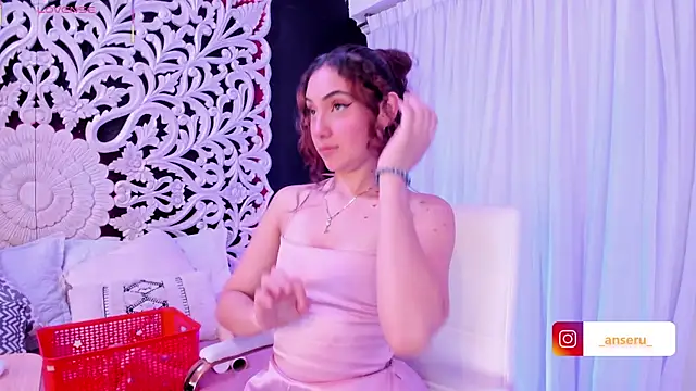 Anseru  online show from 11-24-25, 11:43