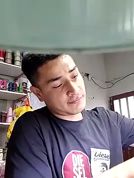 Snapshot of hoteder chatting on 11-11-25, 11:21 hoteder online show from 11-11-25, 11:21