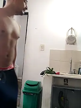 Snapshot of hoteder chatting on 11-18-25, 02:43 hoteder online show from 11-18-25, 02:43