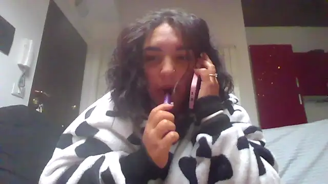 Snapshot of LadySophia03 chatting on 09-24-25, 04:21 LadySophia03 online show from 09-24-25, 04:21