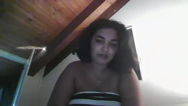 Snapshot of LadySophia03 chatting on 10-02-25, 08:32 LadySophia03 online show from 10-02-25, 08:32