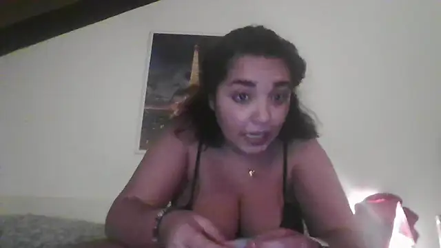 Snapshot of LadySophia03 chatting on 11-28-25, 04:31 LadySophia03 online show from 11-28-25, 04:31