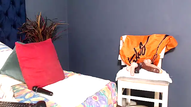 PrettyBoobsxx42 online show from 11-27-25, 06:04