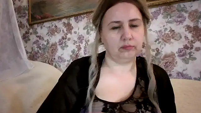 LustyyX online show from 04-22-26, 04:08