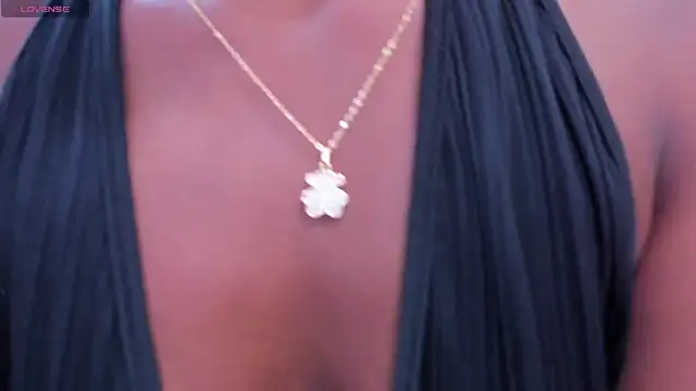 halleylorens online show from 03-04-26, 07:31