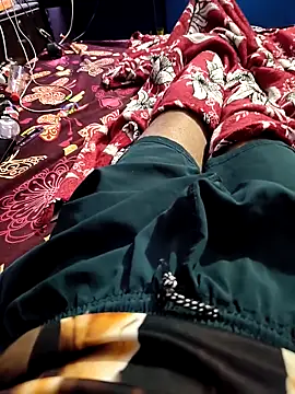 kuldeep12111 online show from 04-30-26, 09:37