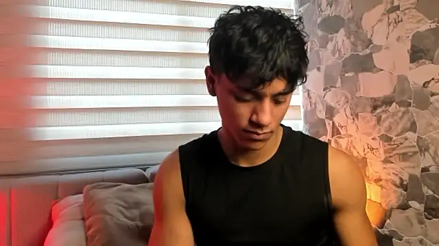 ZYZZ1312 online show from 02-12-26, 05:41