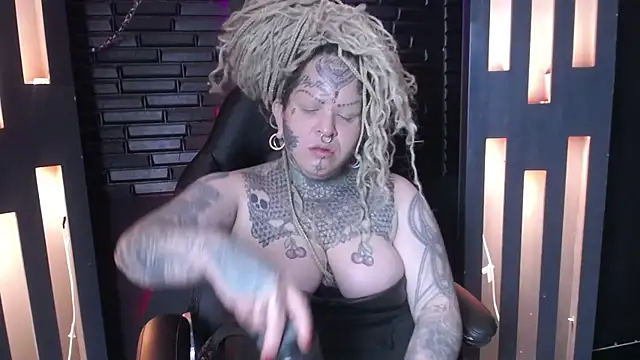 Venus Rock online show from 04-24-26, 01:35