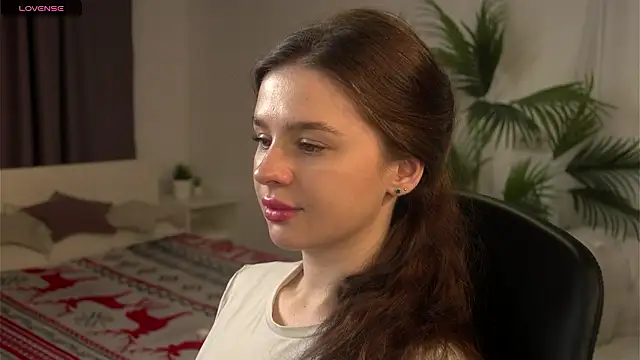 Olivia Farrell online show from 03-01-26, 01:35