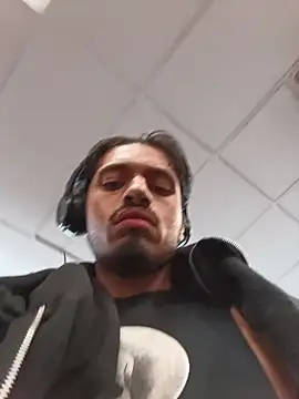 mrredcorn online show from 10-11-25, 05:44