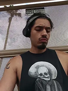 mrredcorn online show from 10-22-25, 03:45