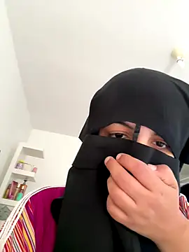 Snapshot of Moroccanbigass chatting on 09-13-25, 10:48 Moroccanbigass online show from 09-13-25, 10:48