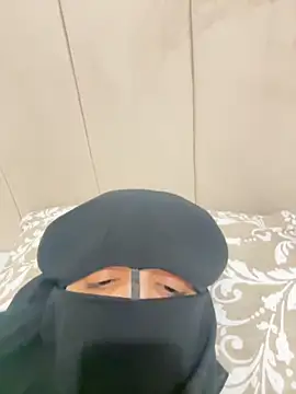 Snapshot of Moroccanbigass chatting on 09-14-25, 08:19 Moroccanbigass online show from 09-14-25, 08:19