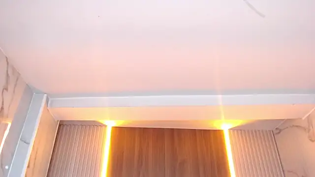 Snapshot of dania_b_ chatting on 10-23-25, 03:06 dania b  online show from 10-23-25, 03:06