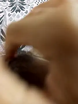 hendy692 online show from 11-08-25, 02:01