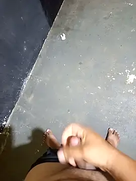 hendy692 online show from 12-18-25, 04:51