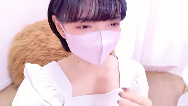 Azusa DoMybest online show from 10-07-25, 06:32