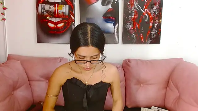 Miahotcs1 online show from 04-12-26, 04:12