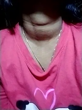 Snapshot of Hot-Hot chatting on 01-12-26, 04:45 Hot-Hot online show from 01-12-26, 04:45