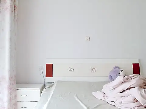 huihui520-- online show from 09-25-25, 11:41