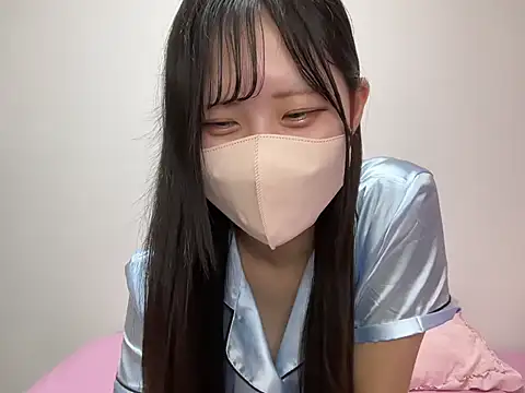 noa uxu online show from 10-13-25, 12:38