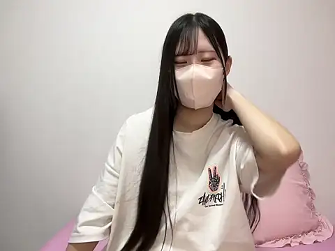 noa uxu online show from 10-14-25, 10:05