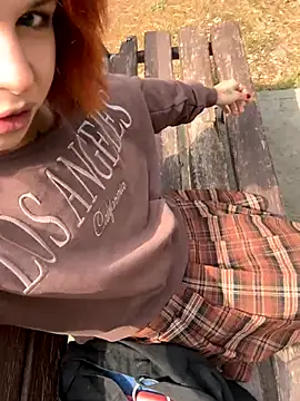 Snapshot of RosieSecret chatting on 09-19-25, 07:10 RosieSecret online show from 09-19-25, 07:10