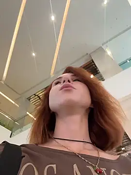 Snapshot of RosieSecret chatting on 09-29-25, 07:02 RosieSecret online show from 09-29-25, 07:02