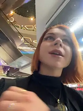 Snapshot of RosieSecret chatting on 10-31-25, 08:04 RosieSecret online show from 10-31-25, 08:04