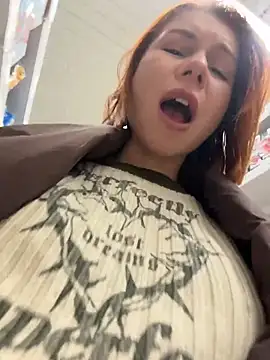 Snapshot of RosieSecret chatting on 12-14-25, 08:09 RosieSecret online show from 12-14-25, 08:09