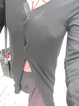 Snapshot of pink-mai chatting on 12-01-25, 11:10 pink-mai online show from 12-01-25, 11:10